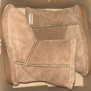 BRAND NEW BEAR GIRL BOOTS!